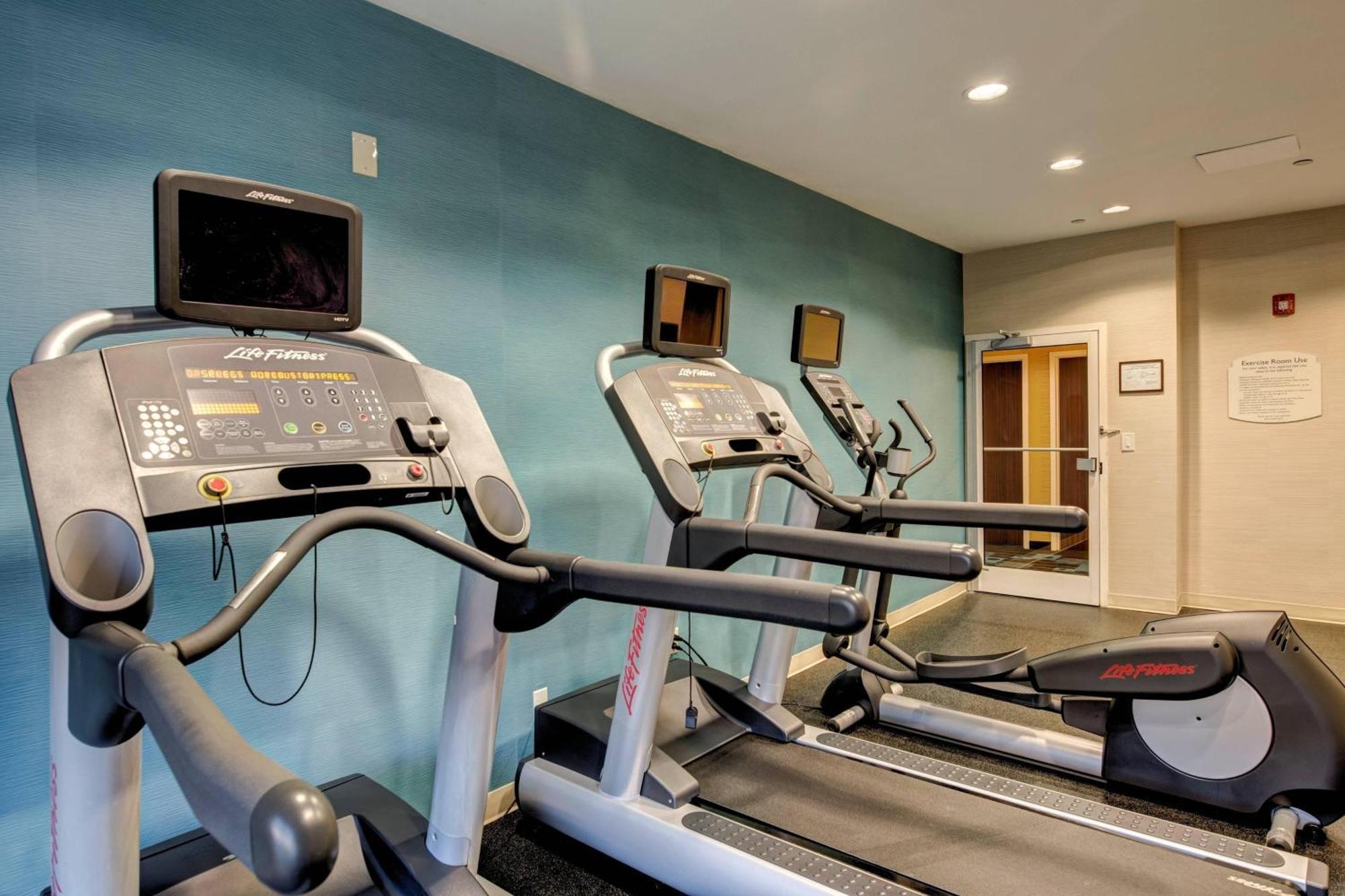 Fairfield Inn And Suites By Marriott Potomac Mills Woodbridge Zewnętrze zdjęcie