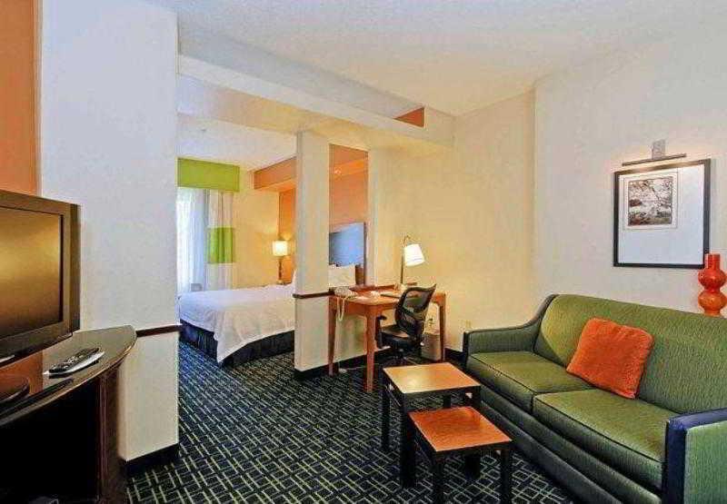 Fairfield Inn And Suites By Marriott Potomac Mills Woodbridge Zewnętrze zdjęcie
