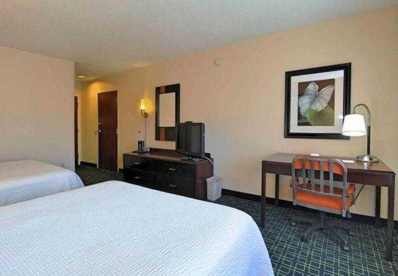 Fairfield Inn And Suites By Marriott Potomac Mills Woodbridge Zewnętrze zdjęcie